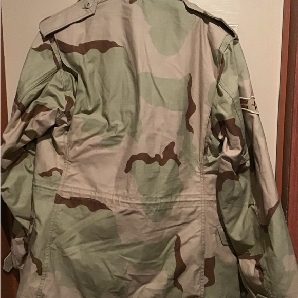 Field Jacket US Military Issue Three Tone Desert Camouflage - Picture 8 of 16